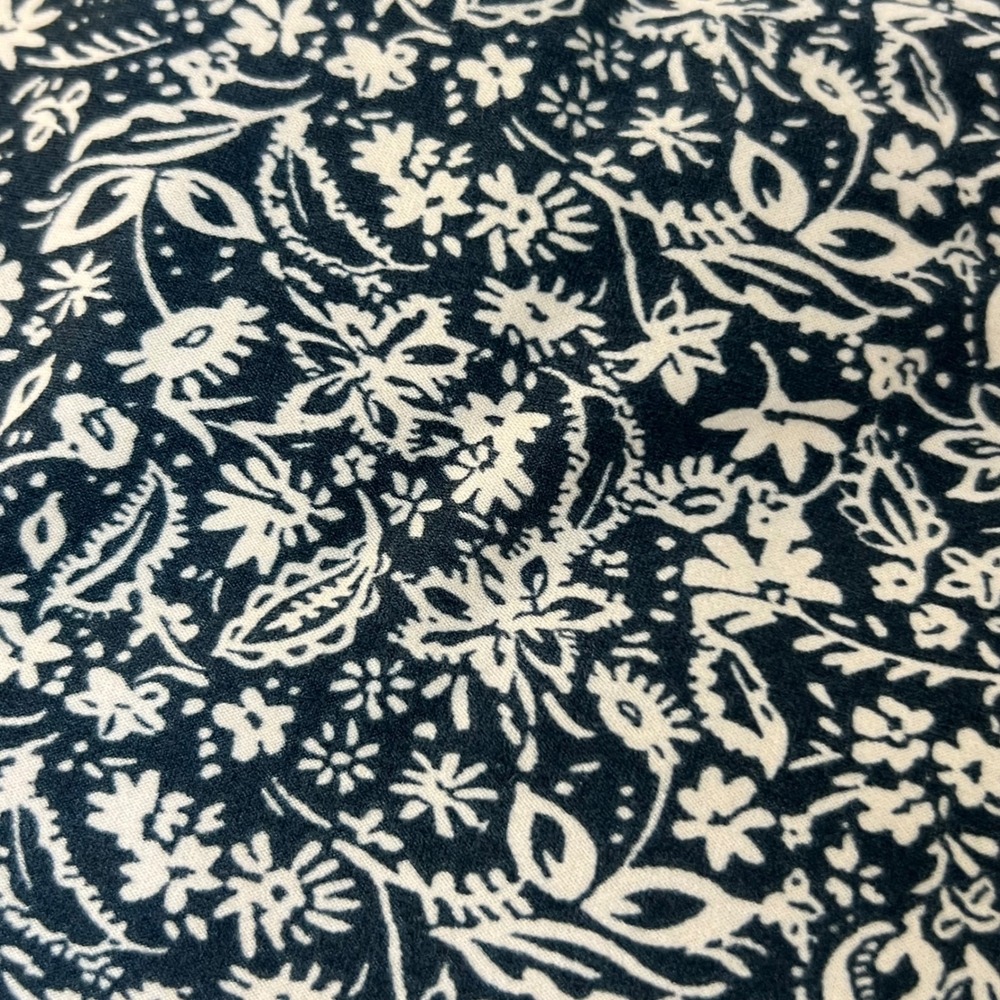 Folk Floral Knbit‎ Fabric KPF22 TT Dk Blue Wht Folk Dbl Brush 58" x 2 Yards